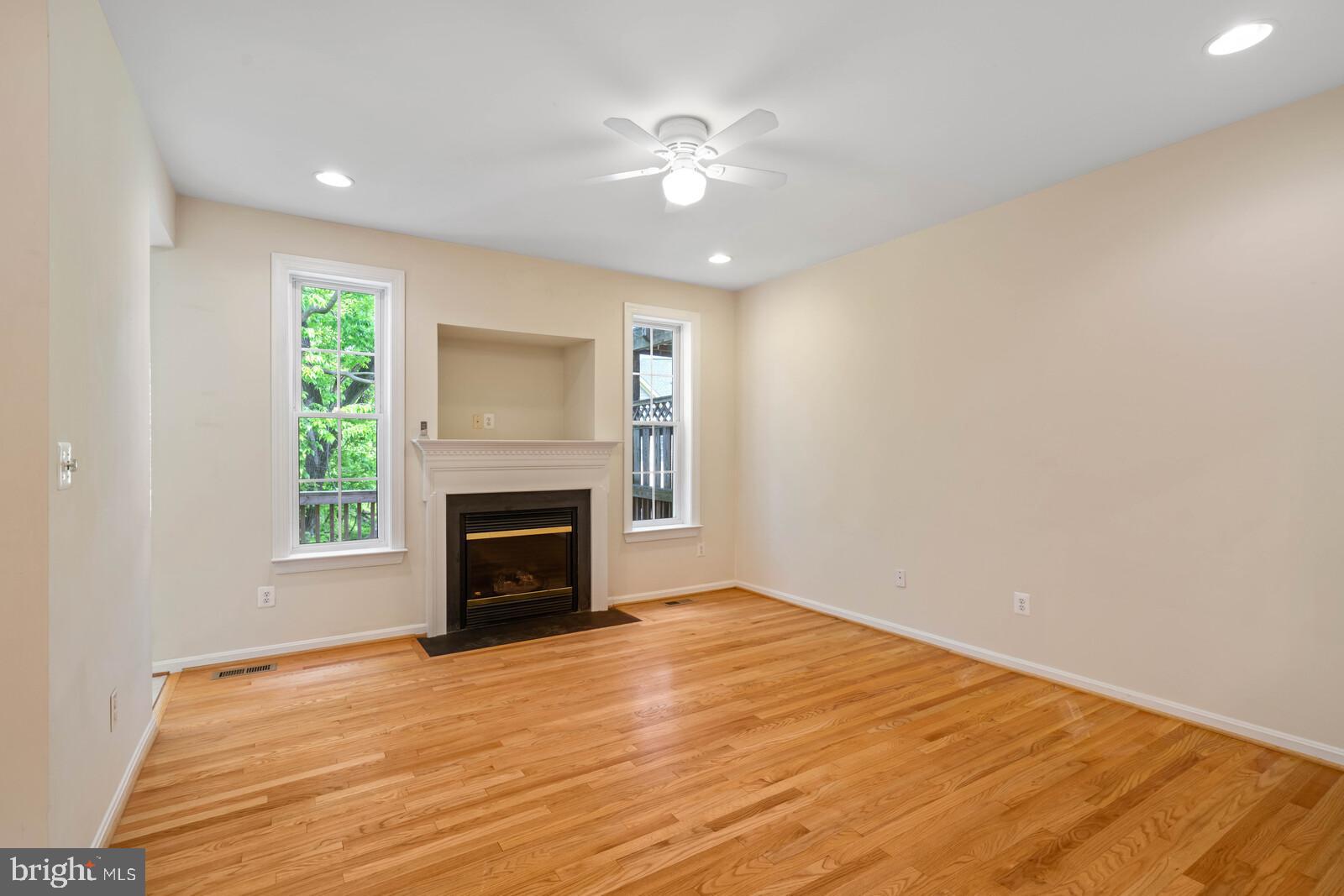 47742 Warwickshire Terrace Sterling, VA 20165 - Photo 17 of 88