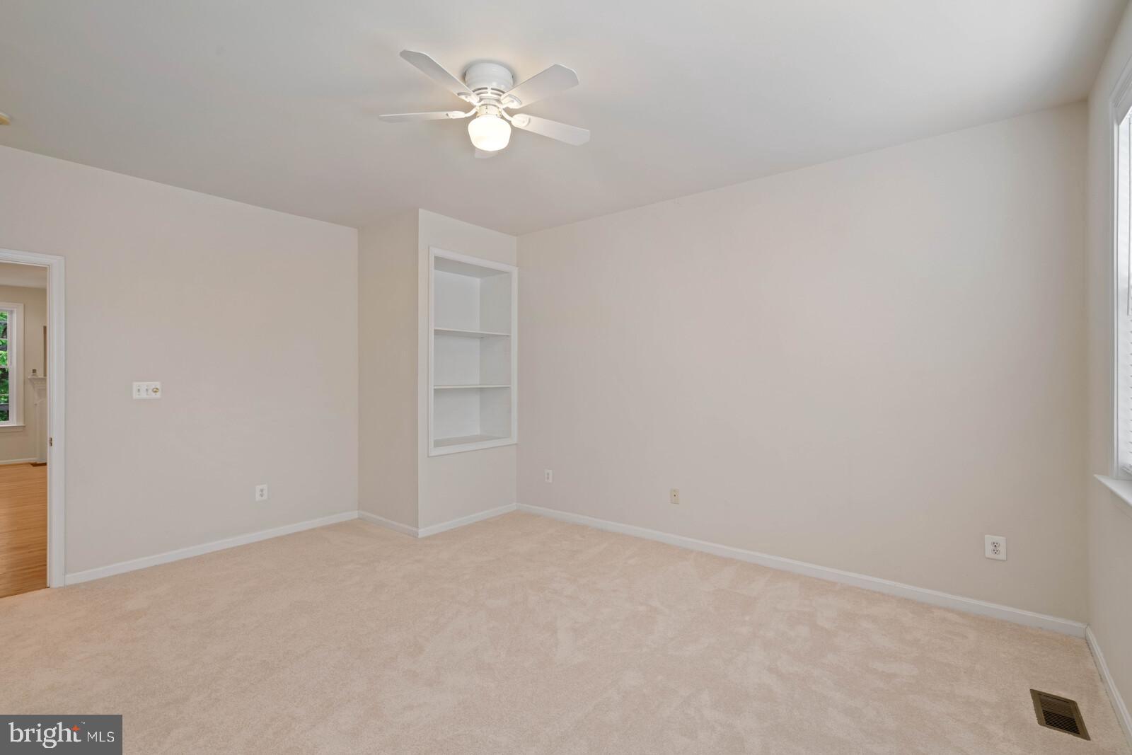 47742 Warwickshire Terrace Sterling, VA 20165 - Photo 28 of 88
