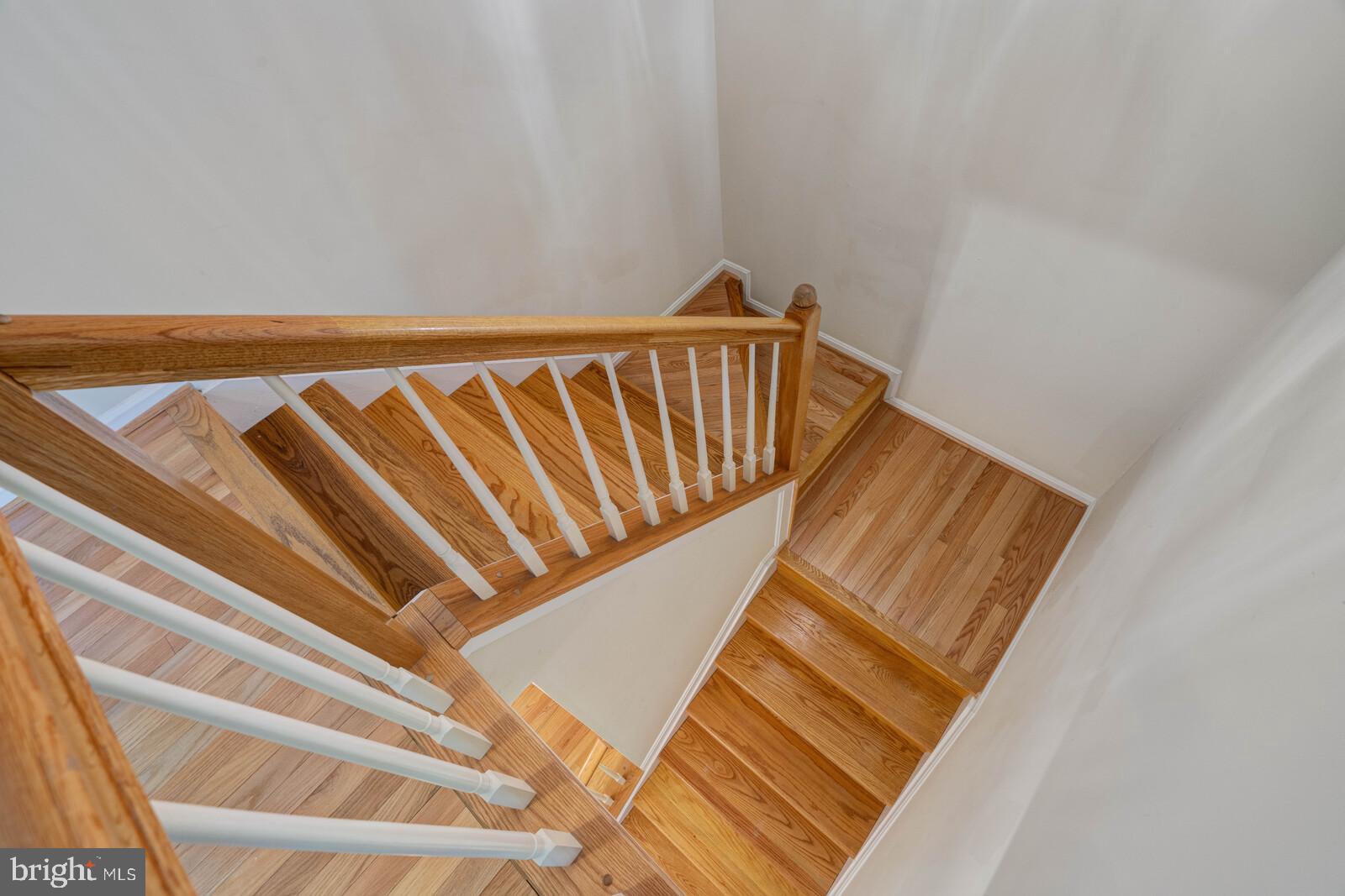 47742 Warwickshire Terrace Sterling, VA 20165 - Photo 34 of 88 Wood Stairs