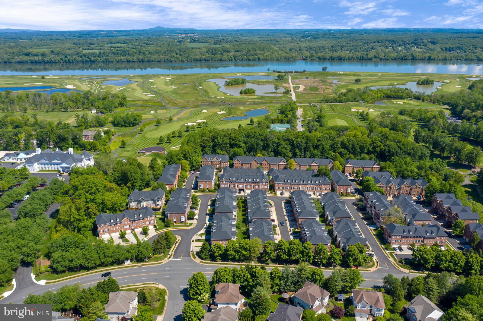 47742 Warwickshire Terrace Sterling, VA 20165 - Photo 49 of 88