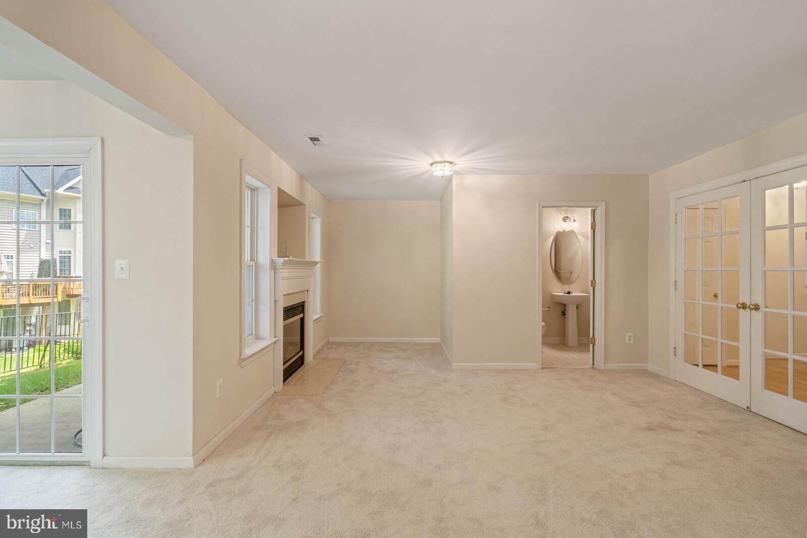 47742 Warwickshire Terrace Sterling, VA 20165 - Photo 10 of 88