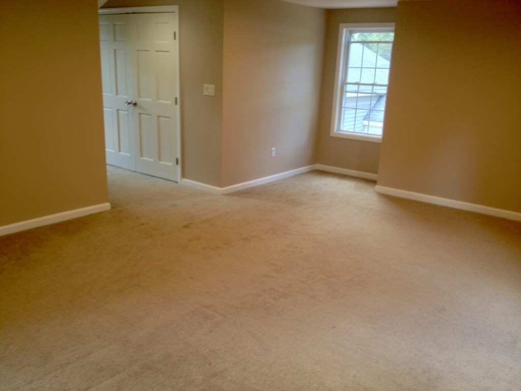 96 Whalom Road Lunenburg, MA 01462 - Photo 10 of 20 an empty room with windows