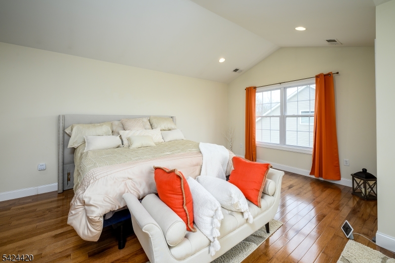 32 Pleasant Plains Road Franklin Park, NJ 08823 - Photo 14 of 23
