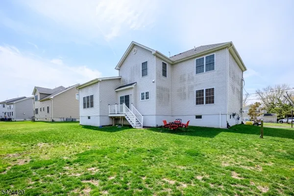$965,000 | 32 Pleasant Plains Road, Franklin Park, NJ 08823