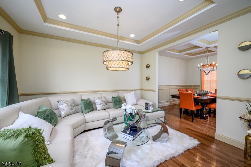 32 Pleasant Plains Road Franklin Park, NJ 08823 - Photo 4 of 23