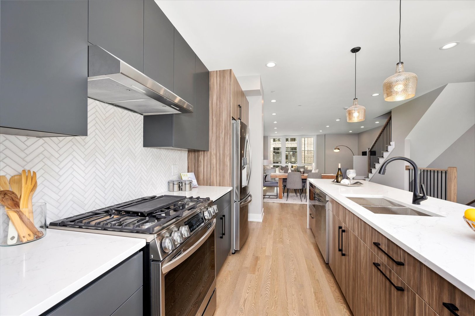 4438 South Drexel Boulevard, Unit D Chicago, IL 60653 - Photo 11 of 29 a kitchen with a stove and a sink