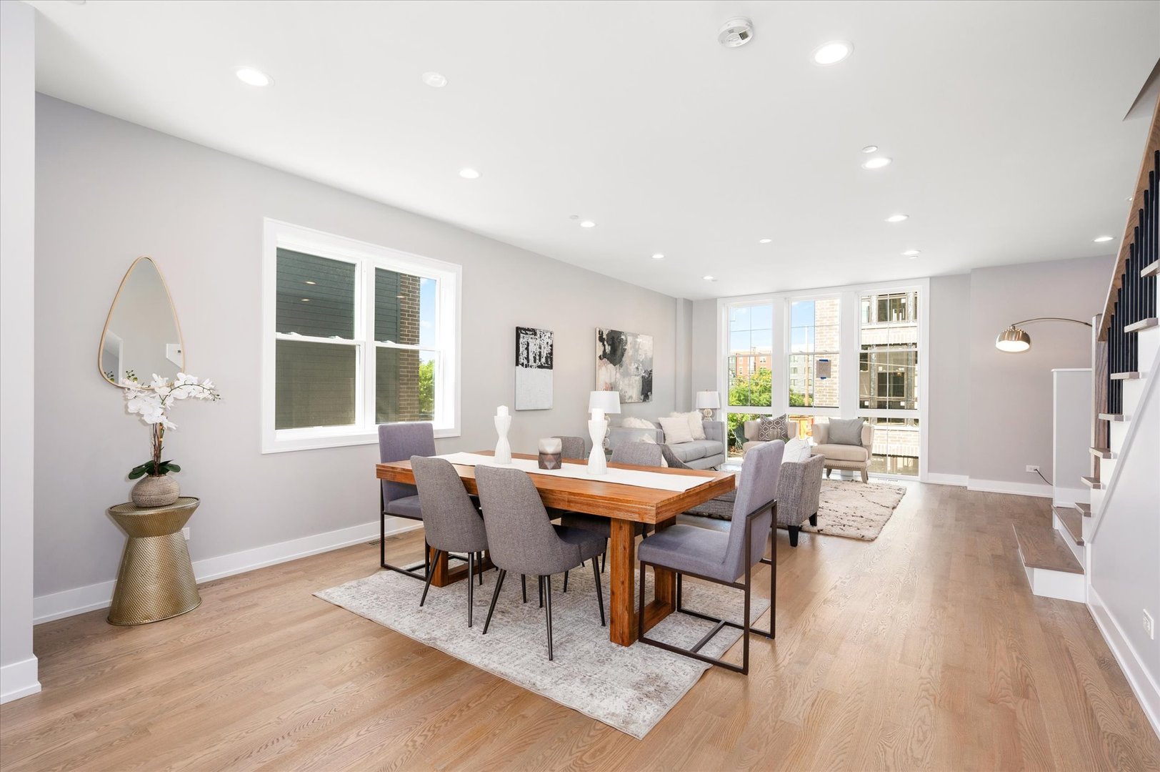 4438 South Drexel Boulevard, Unit D Chicago, IL 60653 - Photo 12 of 29 a view of a dining room with furniture window and wooden floor