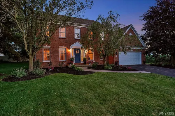 $729,900 | 5396 Raintree Court, Clarence, NY 14221