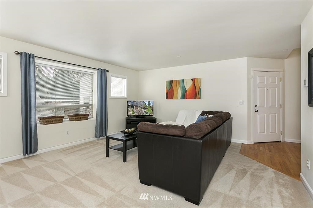 16230 3rd Avenue Southeast, Unit B1 Bothell, WA 98012 - Photo 3 of 19 Gallery Image 3