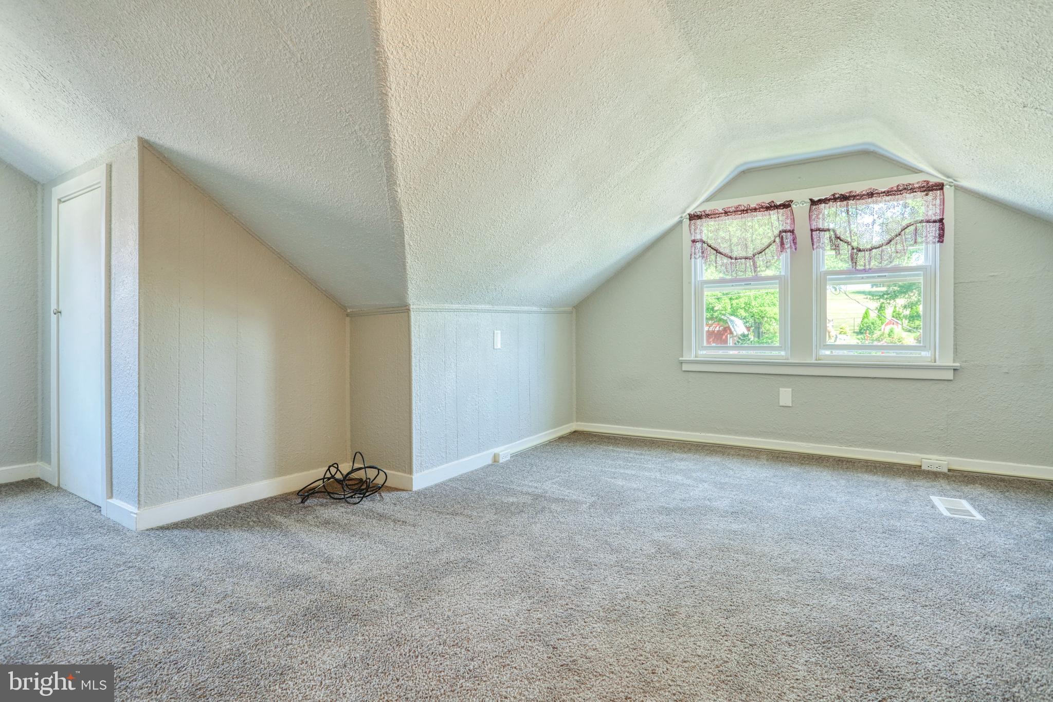 122 Lightner Road York, PA 17404 - Photo 27 of 34 Gallery Image 27