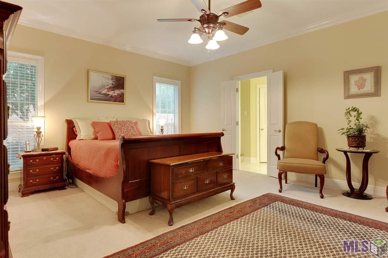 13 Hidden Oak Lane Baton Rouge, LA 70810 - Photo 11 of 21 Master Bedroom