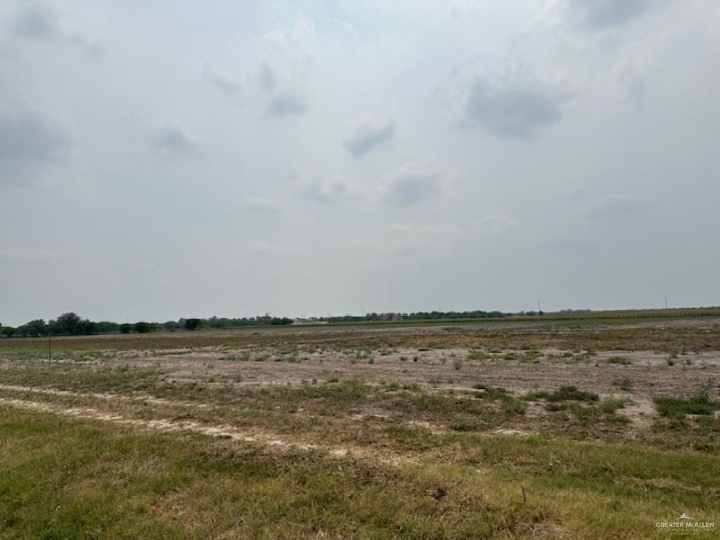 Lot 2-briggs Lot 2-briggs Cloeman Briggs Coleman Road Harlingen, TX 78550 - Photo 4 of 7 a view of an ocean
