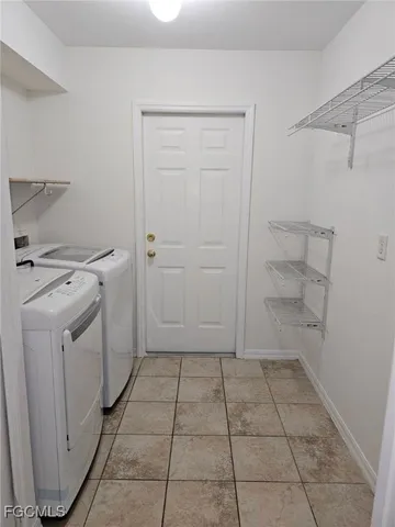 $1,700 | 1900 Northwest 33rd Avenue, Cape Coral, FL 33993