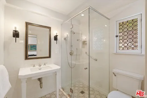 $3,350,000 | 1836 Outpost Drive, Los Angeles, CA 90068