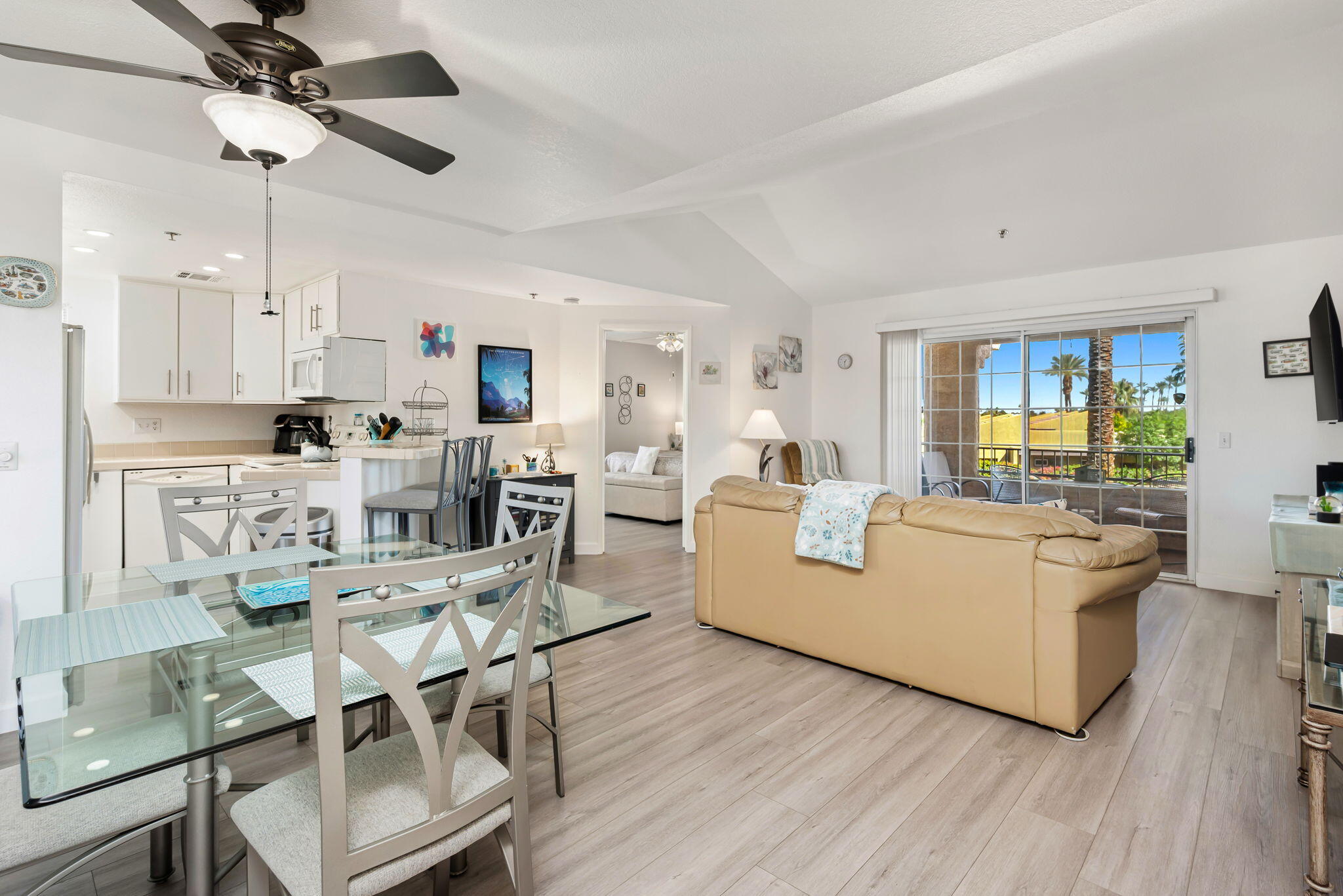 2700 Lawrence Crossley Road, Unit 119 Palm Springs, CA 92264 - Photo 4 of 23 2700 Lawrence Crossley Road 119