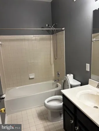 $3,300 | 5546 Capital Gateway Drive, Unit 396, Suitland, MD 20746