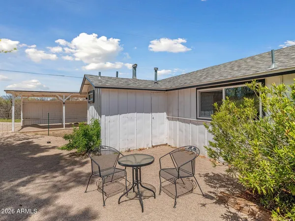 $2,000,000 | 10800 Clover Lane, Cornville, AZ 86325