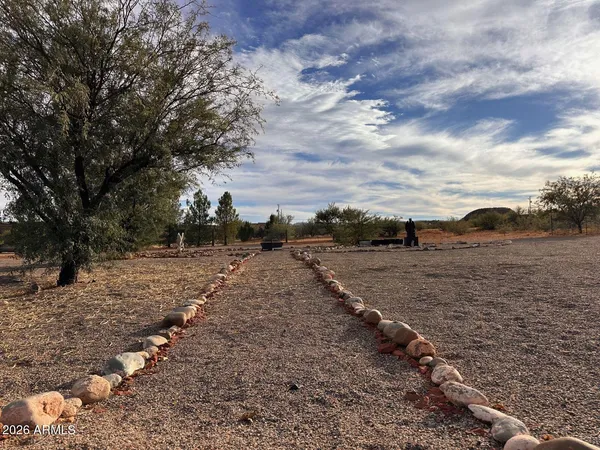$2,000,000 | 10800 Clover Lane, Cornville, AZ 86325