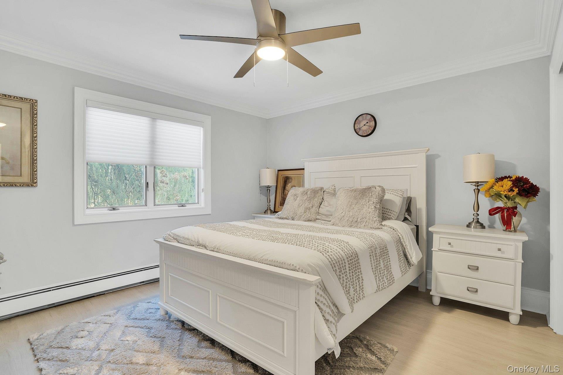 10 Beech Road Islip, NY 11751 - Photo 27 of 49 First floor guest suite with private bath.