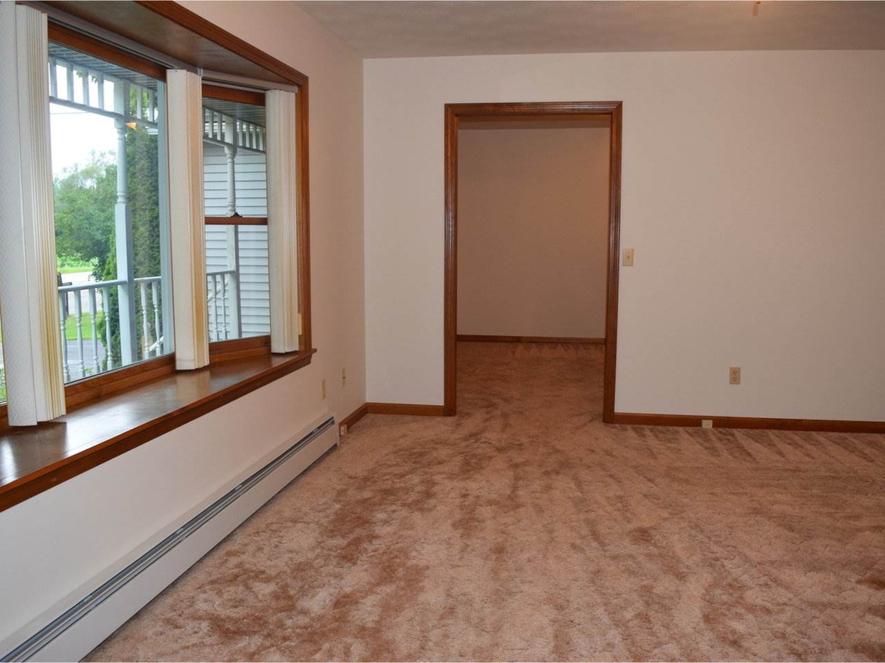 289 River Road Essex, VT 05452 - Photo 4 of 40 Gallery Image 4