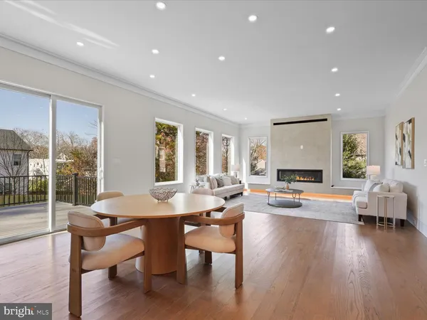 $2,599,888 | 616 Gibson Circle Southwest, Vienna, VA 22180