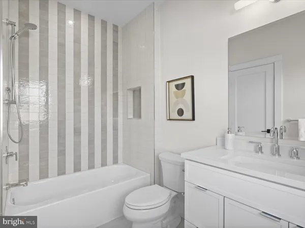 $2,599,888 | 616 Gibson Circle Southwest, Vienna, VA 22180