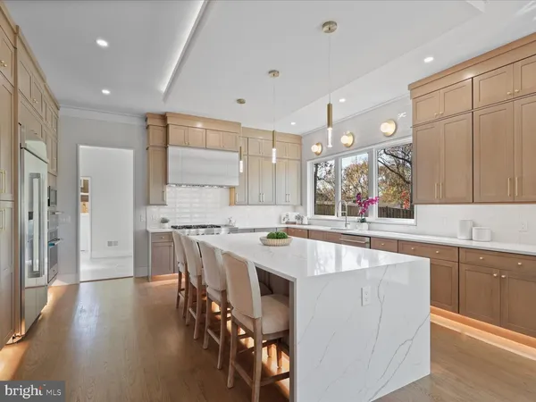 $2,599,888 | 616 Gibson Circle Southwest, Vienna, VA 22180
