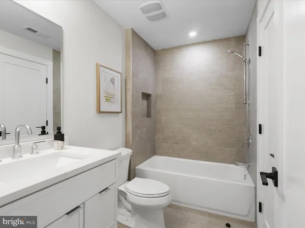 $2,599,888 | 616 Gibson Circle Southwest, Vienna, VA 22180