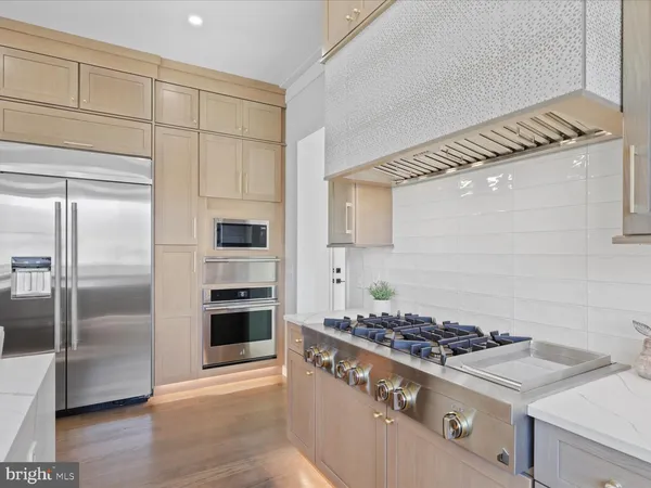 $2,599,888 | 616 Gibson Circle Southwest, Vienna, VA 22180