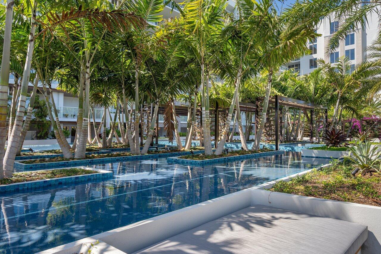 200 Southeast Mizner Boulevard, Unit 514 Boca Raton, FL 33432 - Photo 54 of 74 Amenity Deck