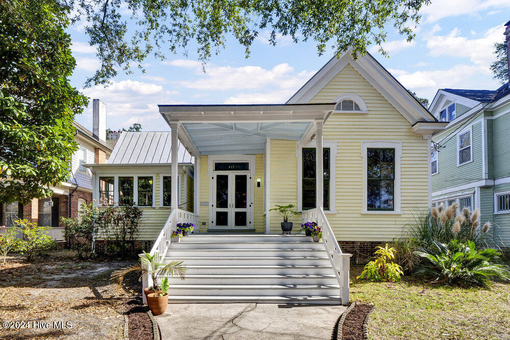 511 South 3rd Street Wilmington, NC 28401 - Photo 2 of 56 002_pja12620_617