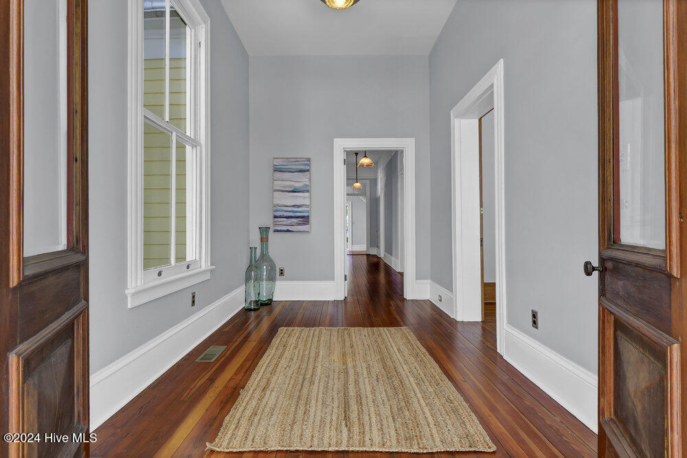 511 South 3rd Street Wilmington, NC 28401 - Photo 6 of 56 006_pja12750_235