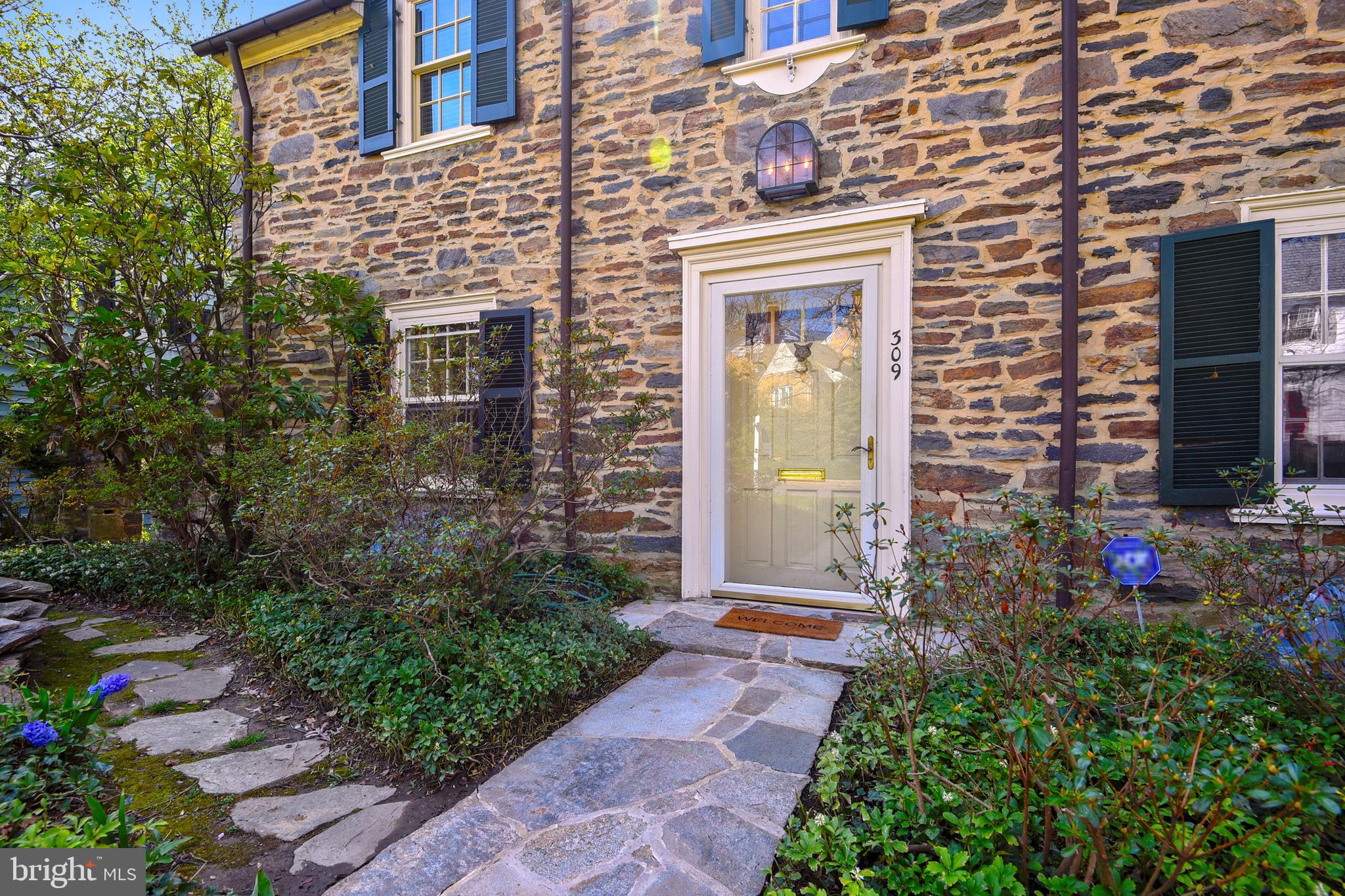 309 Tunbridge Road Baltimore, MD 21212 - Photo 2 of 40 Front Entry