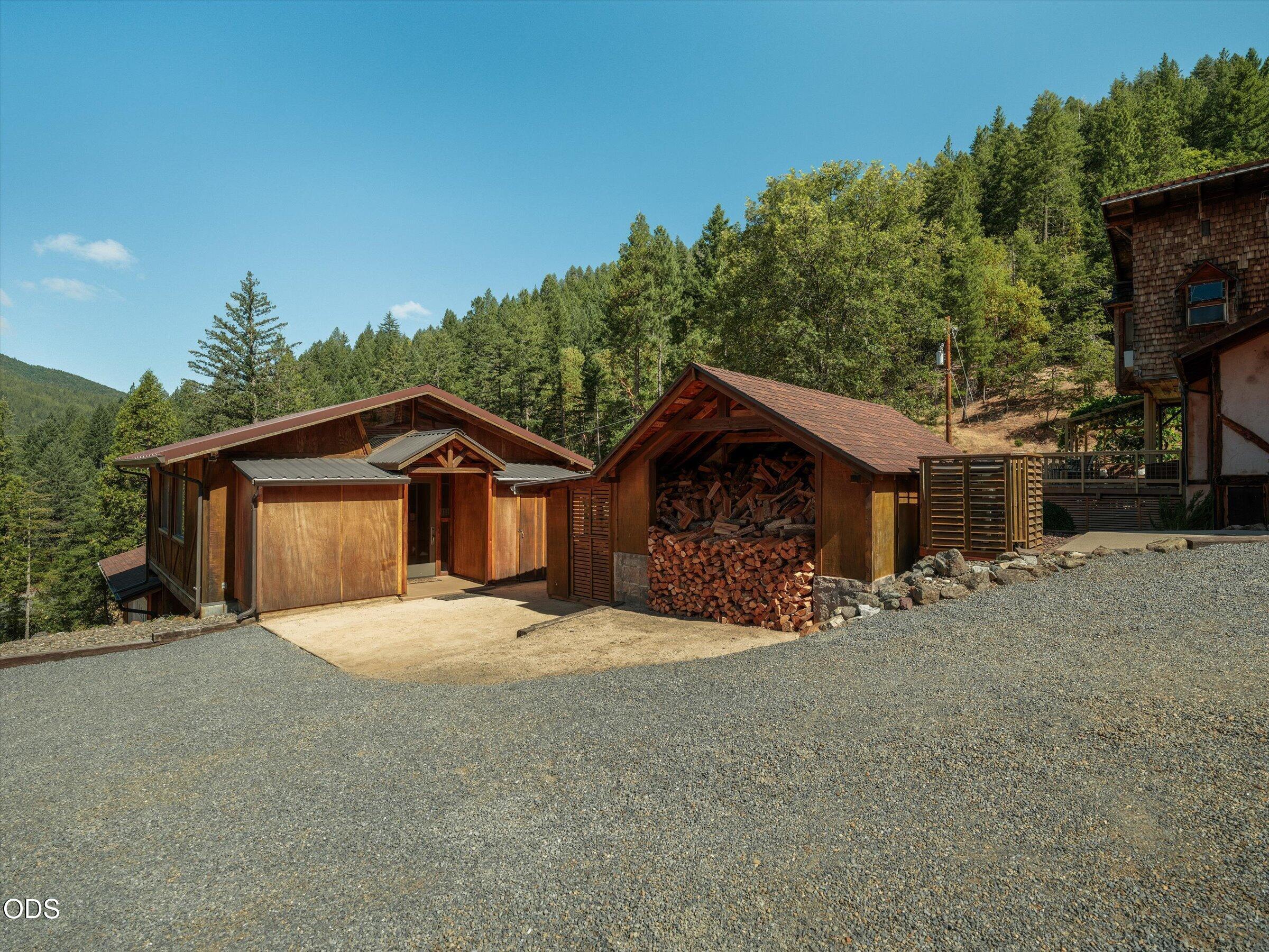 2603 Winona Road Grants Pass, OR 97526 - Photo 33 of 70