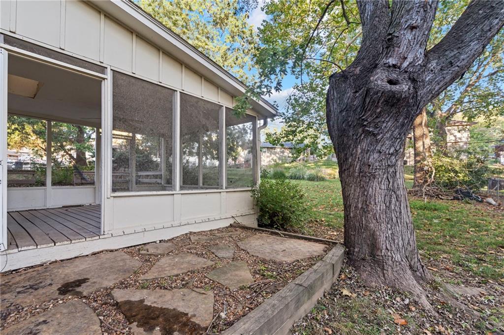 3813 Queen Ridge Drive Independence, MO 64055 - Photo 28 of 36