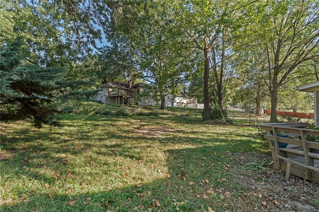 3813 Queen Ridge Drive Independence, MO 64055 - Photo 32 of 36