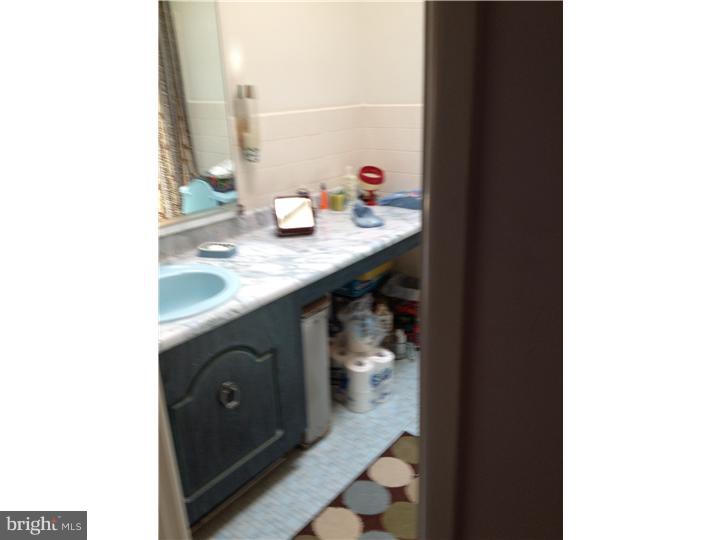 9914 Wingtip Road Philadelphia, PA 19115 - Photo 16 of 16 Bathroom