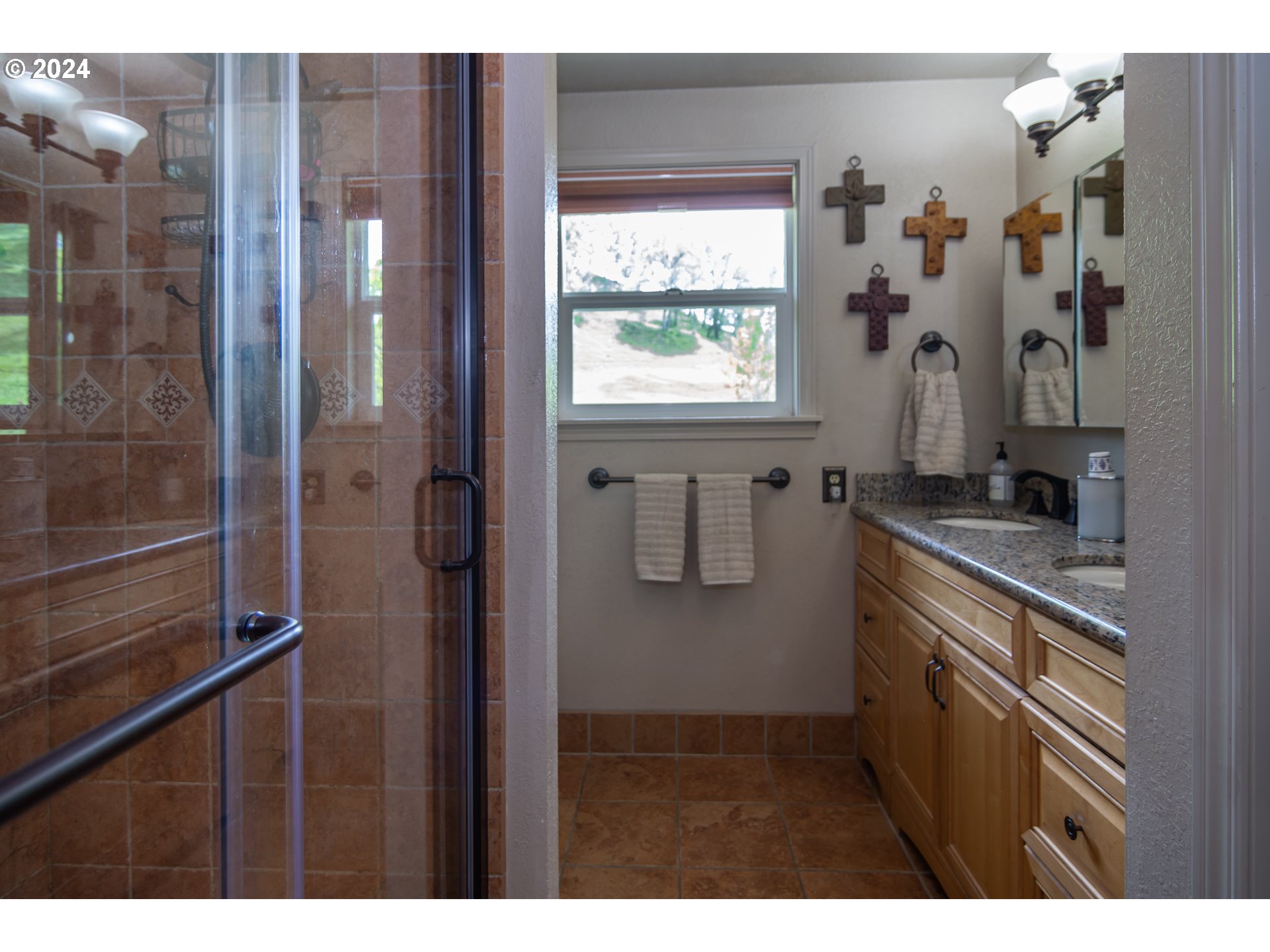 9373 Roberts Creek Road Roseburg, OR 97470 - Photo 25 of 48 Bathroom