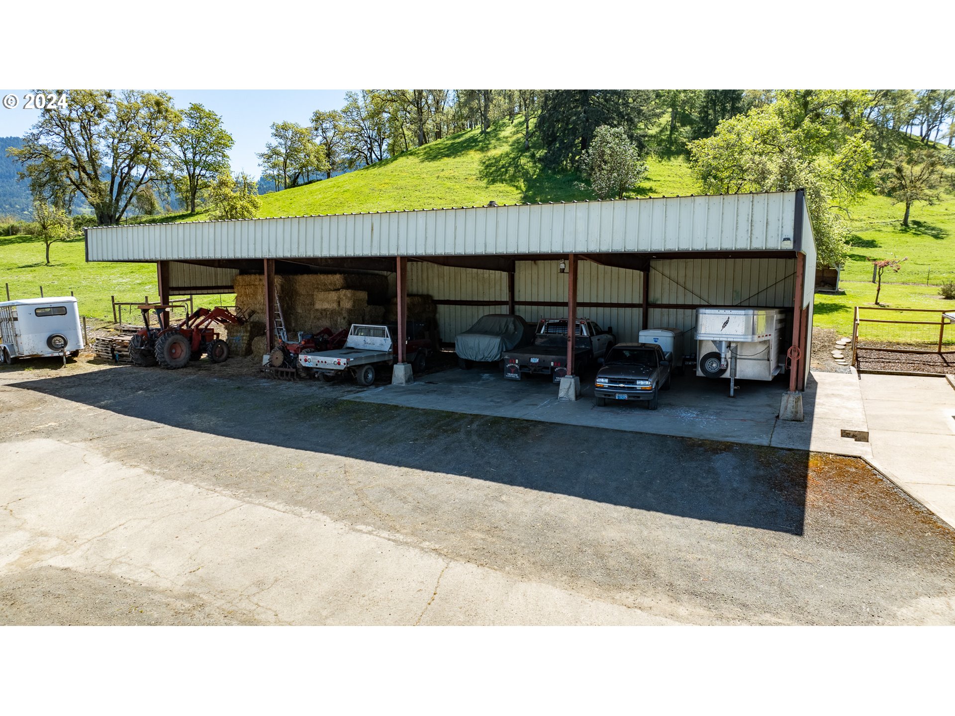 9373 Roberts Creek Road Roseburg, OR 97470 - Photo 29 of 48 RV Parking