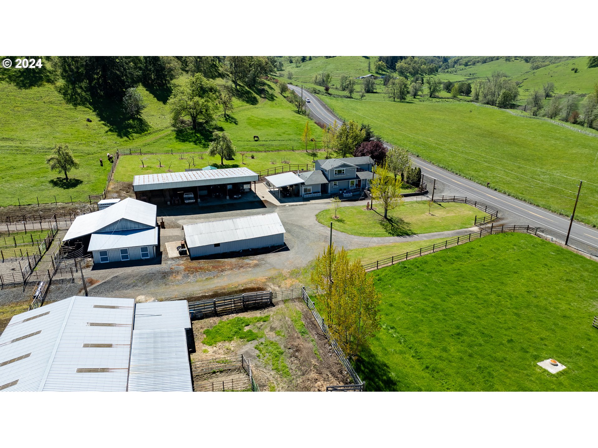 9373 Roberts Creek Road Roseburg, OR 97470 - Photo 45 of 48 Drone View/UAV