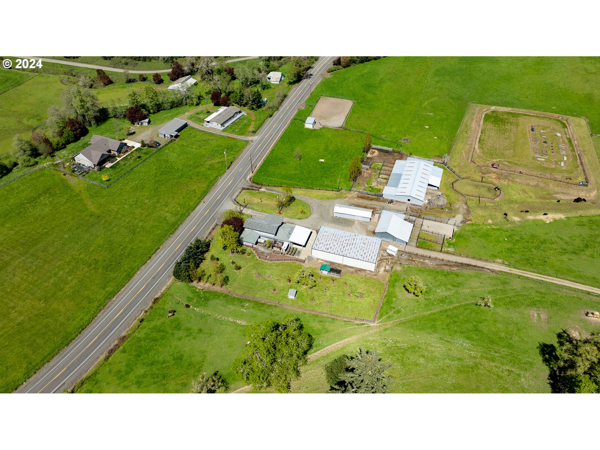 9373 Roberts Creek Road Roseburg, OR 97470 - Photo 46 of 48 Drone View/UAV