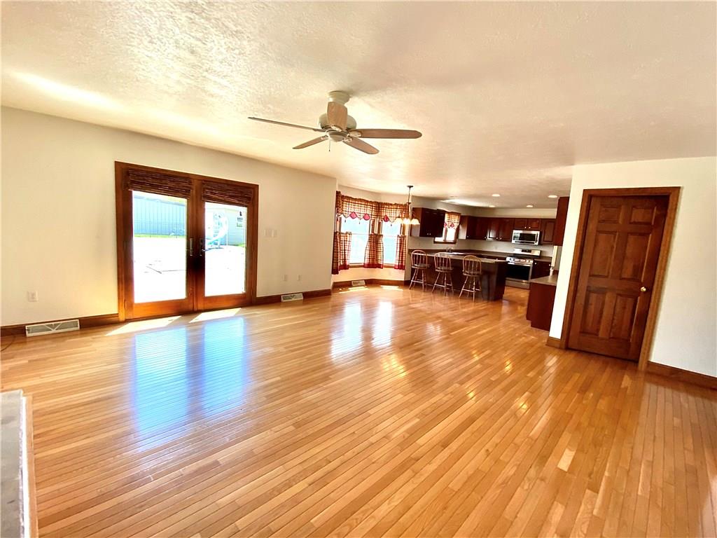 1328 Langeloth Road Burgettstown, PA 15021 - Photo 7 of 25