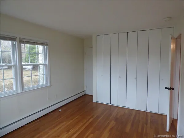 $1,400 | 16 Pilgrim Trail, Unit F8, Woodbury, CT 06798