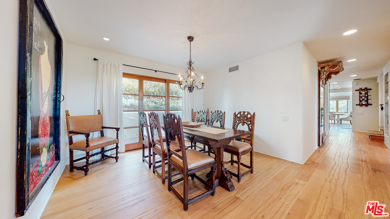 25316 Pacy Street Newhall, CA 91321 - Photo 11 of 53