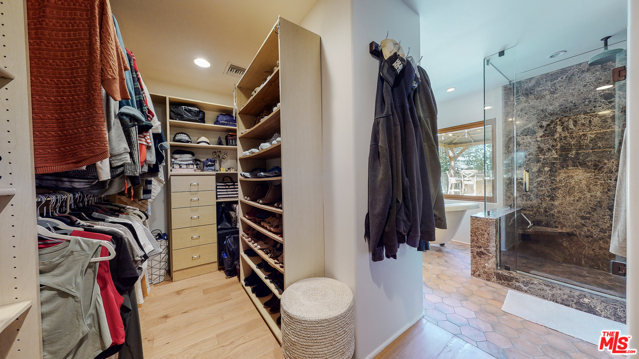 25316 Pacy Street Newhall, CA 91321 - Photo 29 of 53