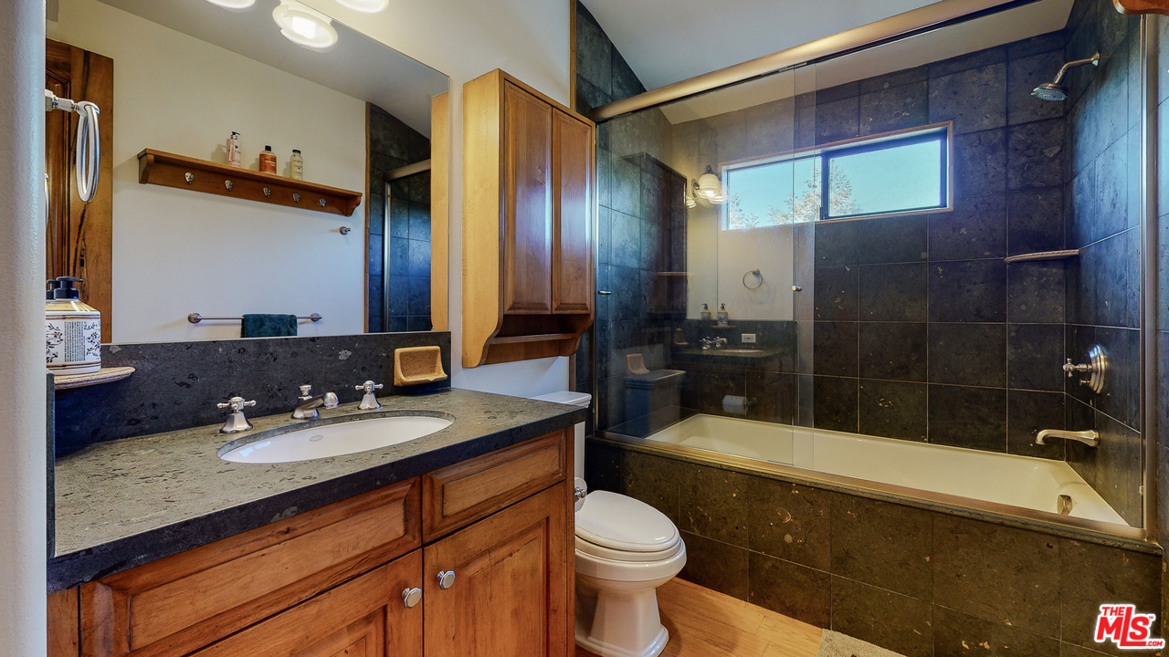 25316 Pacy Street Newhall, CA 91321 - Photo 37 of 53