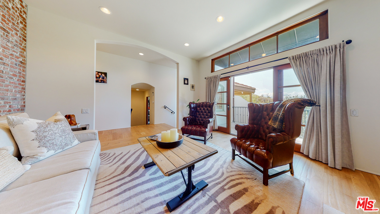 25316 Pacy Street Newhall, CA 91321 - Photo 5 of 53