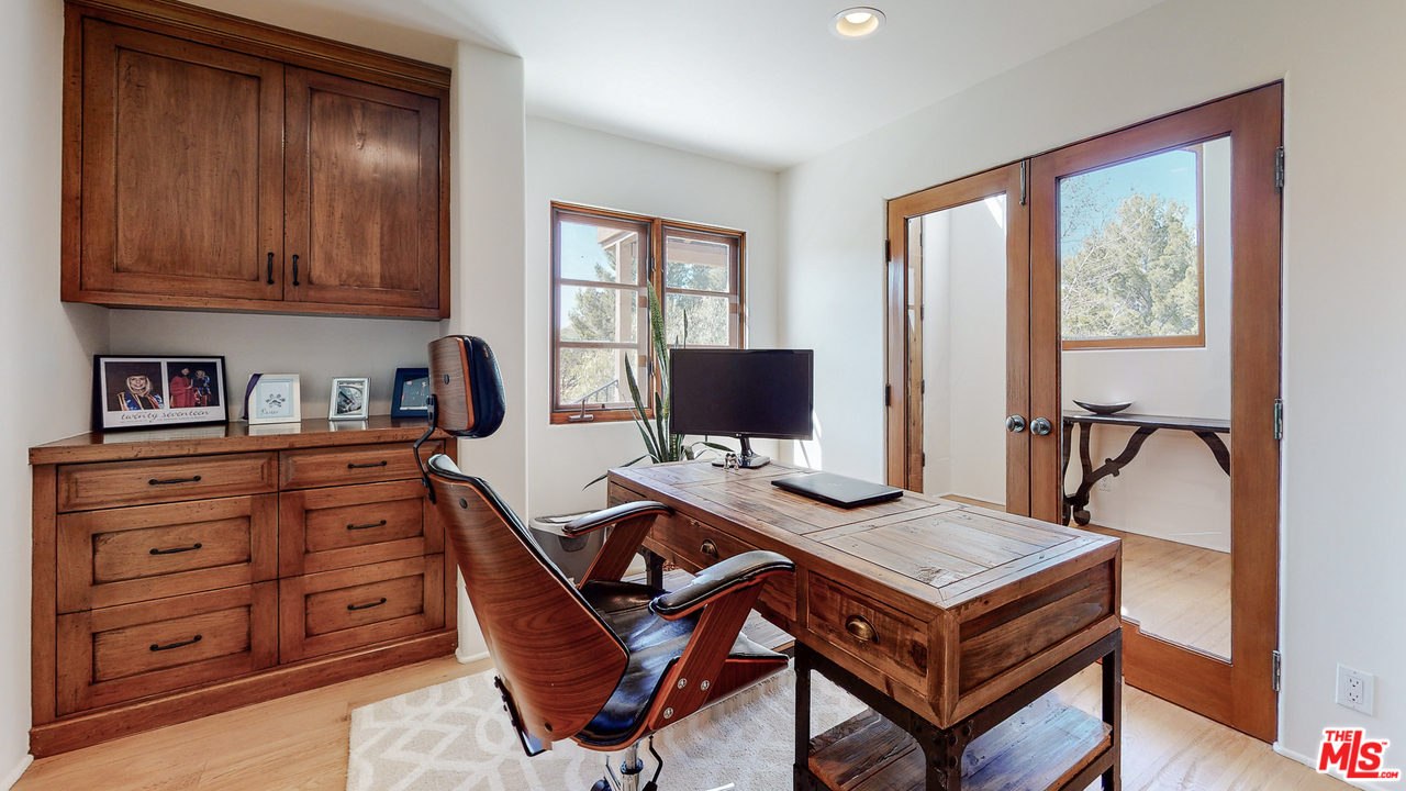 25316 Pacy Street Newhall, CA 91321 - Photo 8 of 53