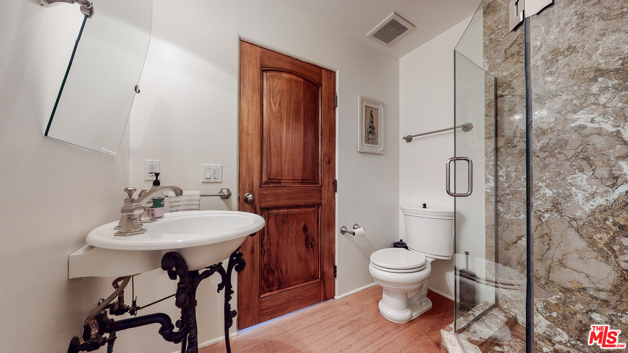 25316 Pacy Street Newhall, CA 91321 - Photo 10 of 53