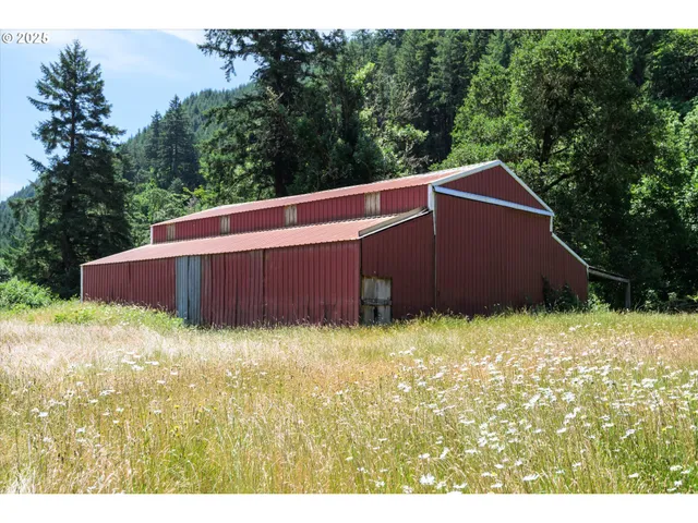 $499,000 | 7896 Highway 38, Drain, OR 97435